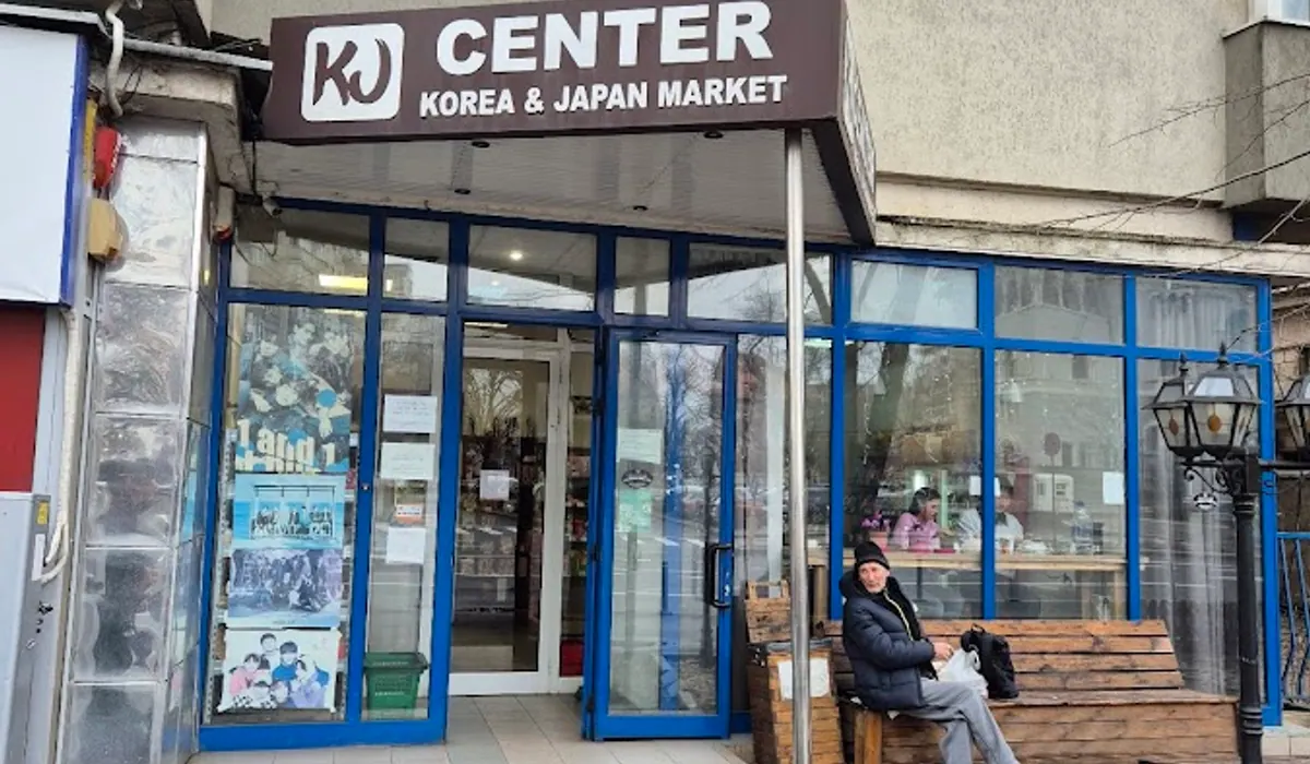 KJ Center 1 - Banu Manta