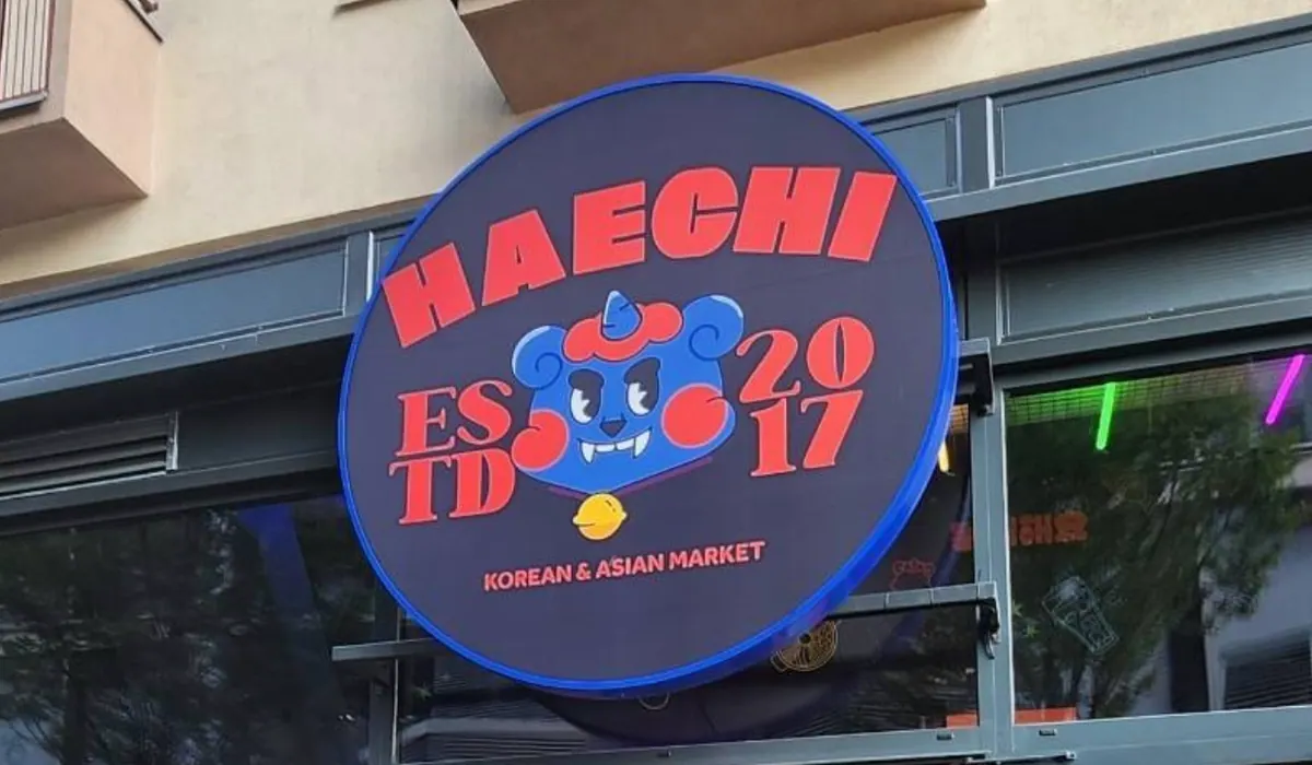 HAECHI SHOP KOREAN&ASIAN MARKET WITH STREET FOOD